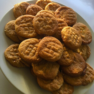 peanut butter cookies - robs little kitchen