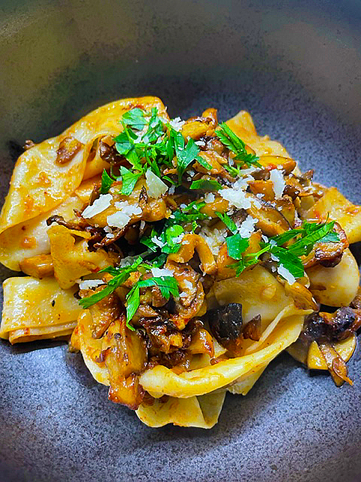 papperdelle with wild mushrooms - robs little kitchen
